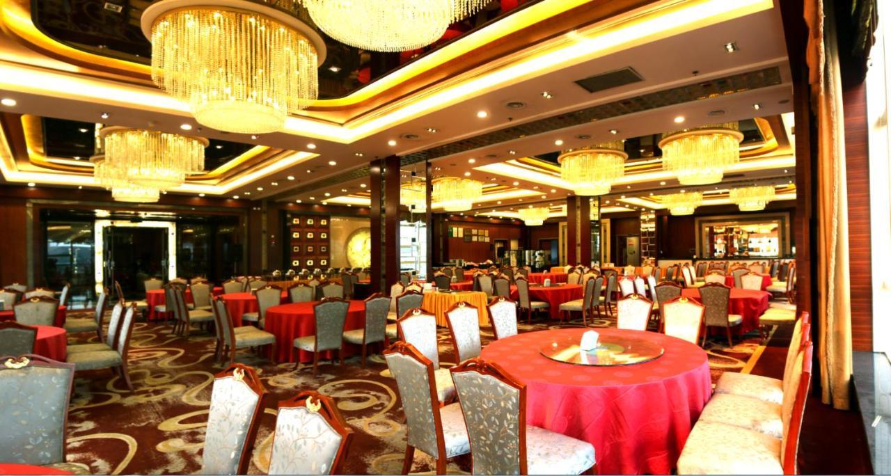 Empark Grand Hotel Kunming Exterior photo