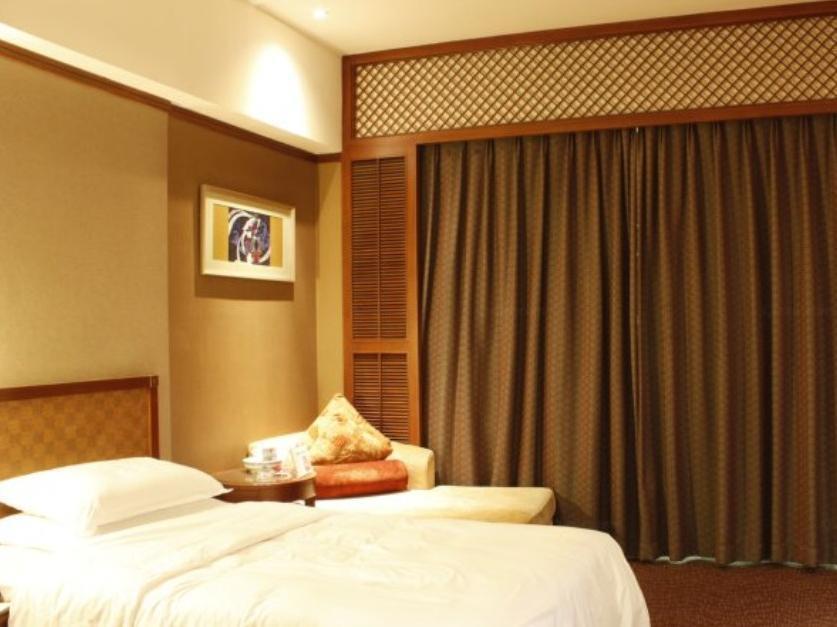 Empark Grand Hotel Kunming Exterior photo